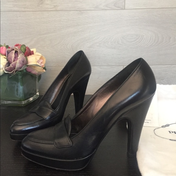 Prada shoes - Picture 6 of 8